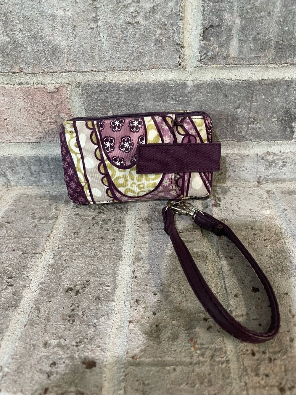 Vera Bradley Purple Floral Pattern Quilted Wristlet